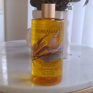 3in1 hair oil with argan macadamia, and Tahitian monoi oil extracts